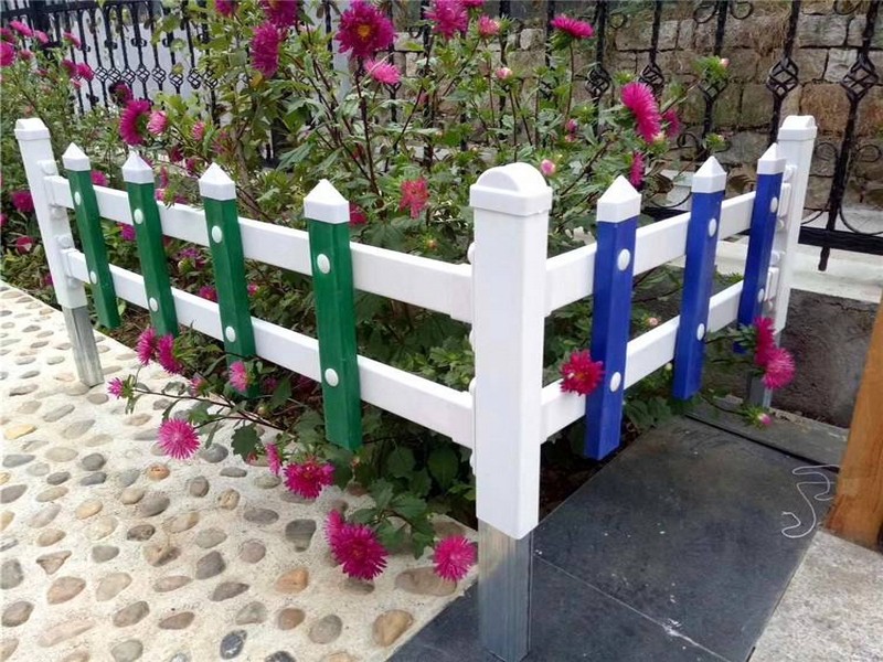 小区pvc护栏